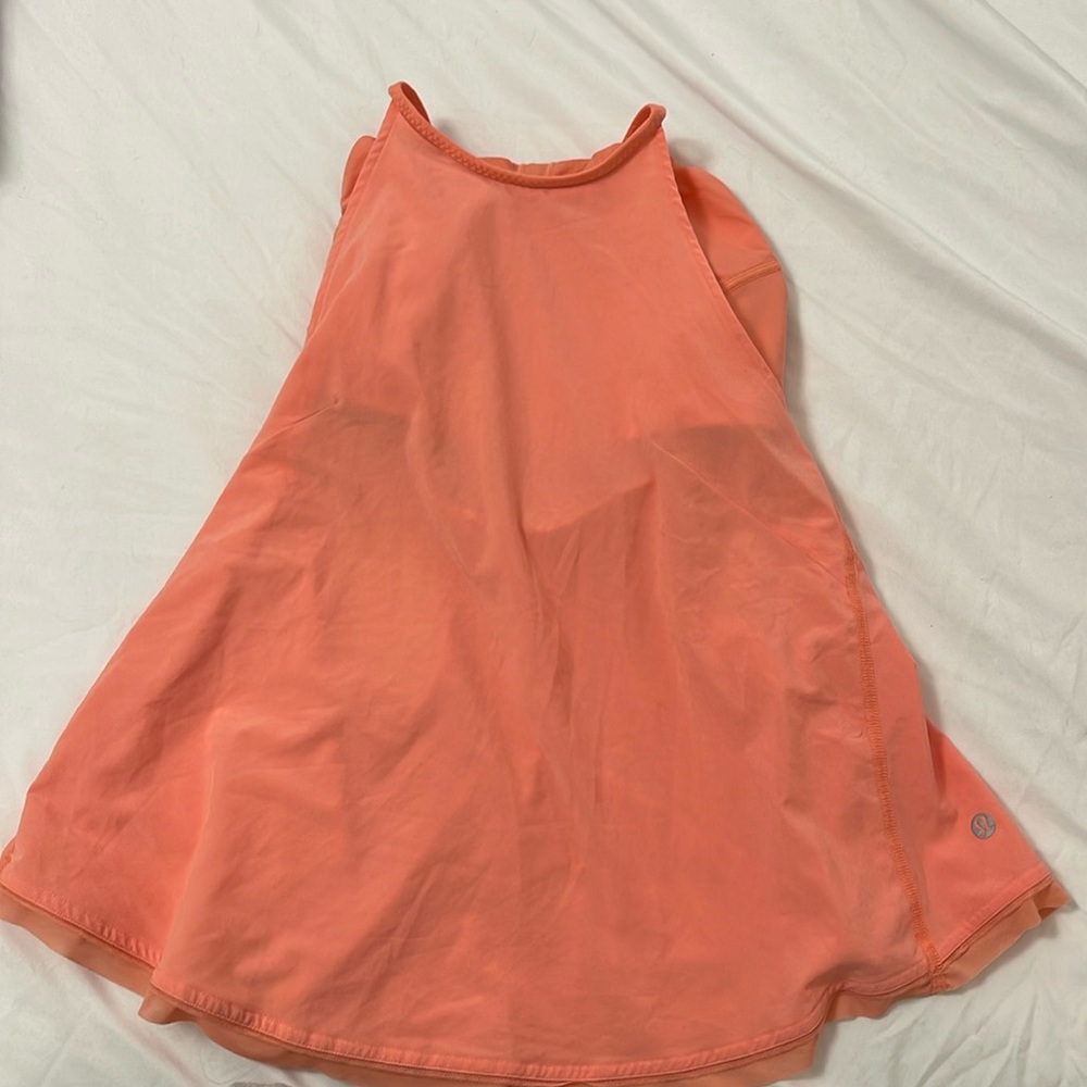 Lululemon tank with built in bra